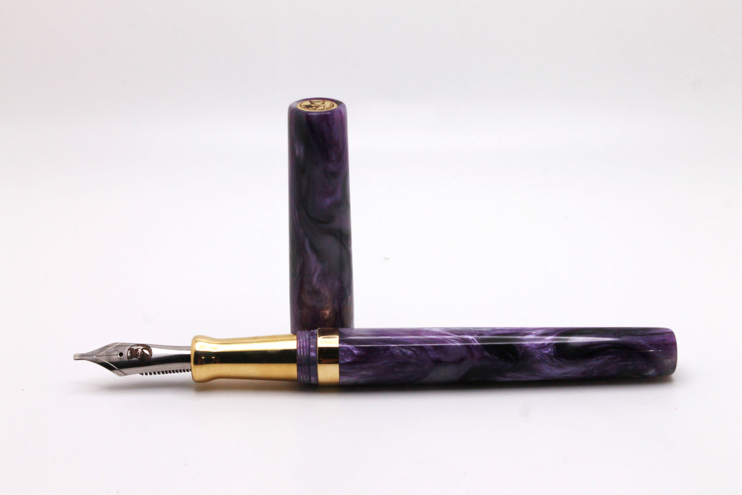 Mistress Model Hybrid in Argent Lilac and Brass