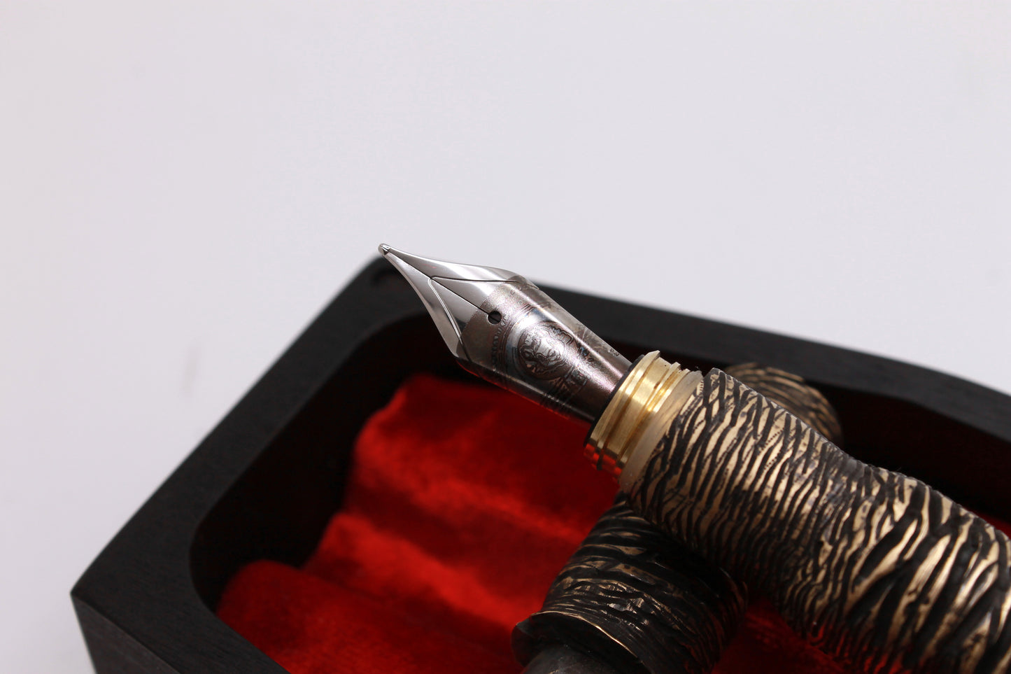Monster Finger Fountain Pen #8 - Brass